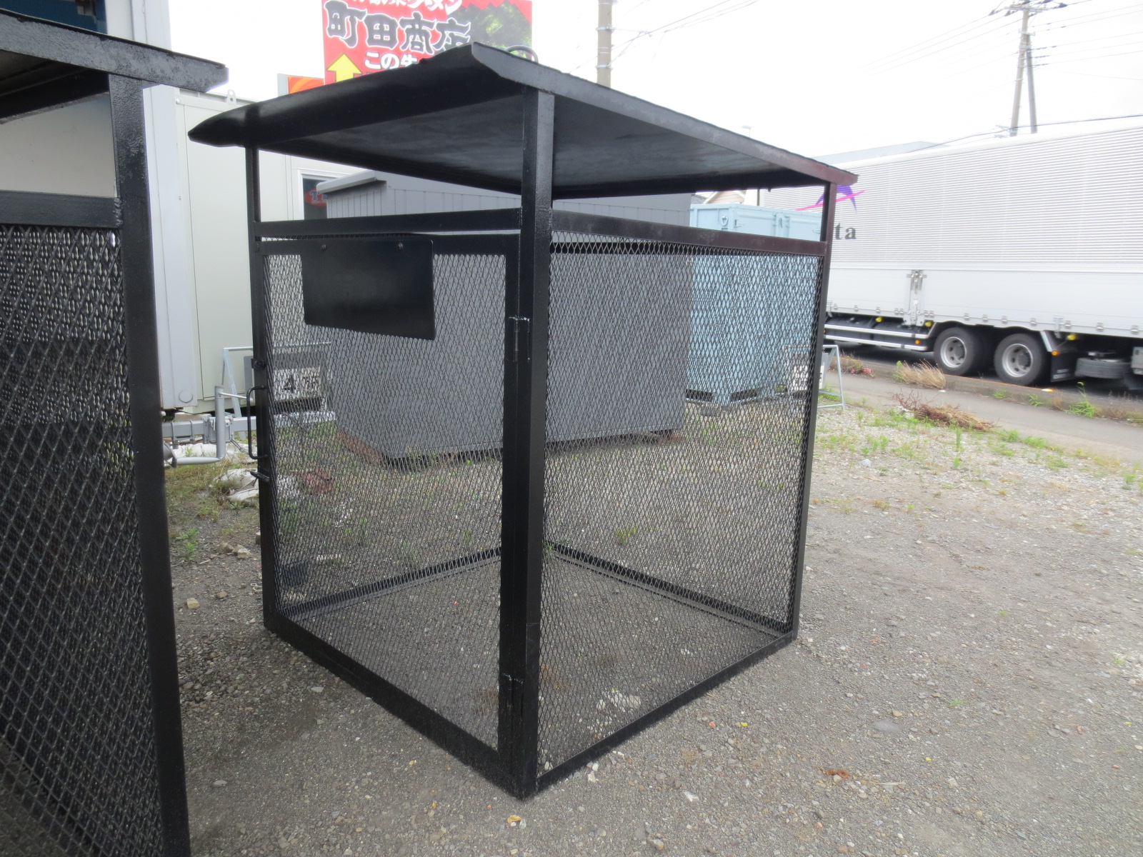 スチール製メッシュ倉庫が入荷しました