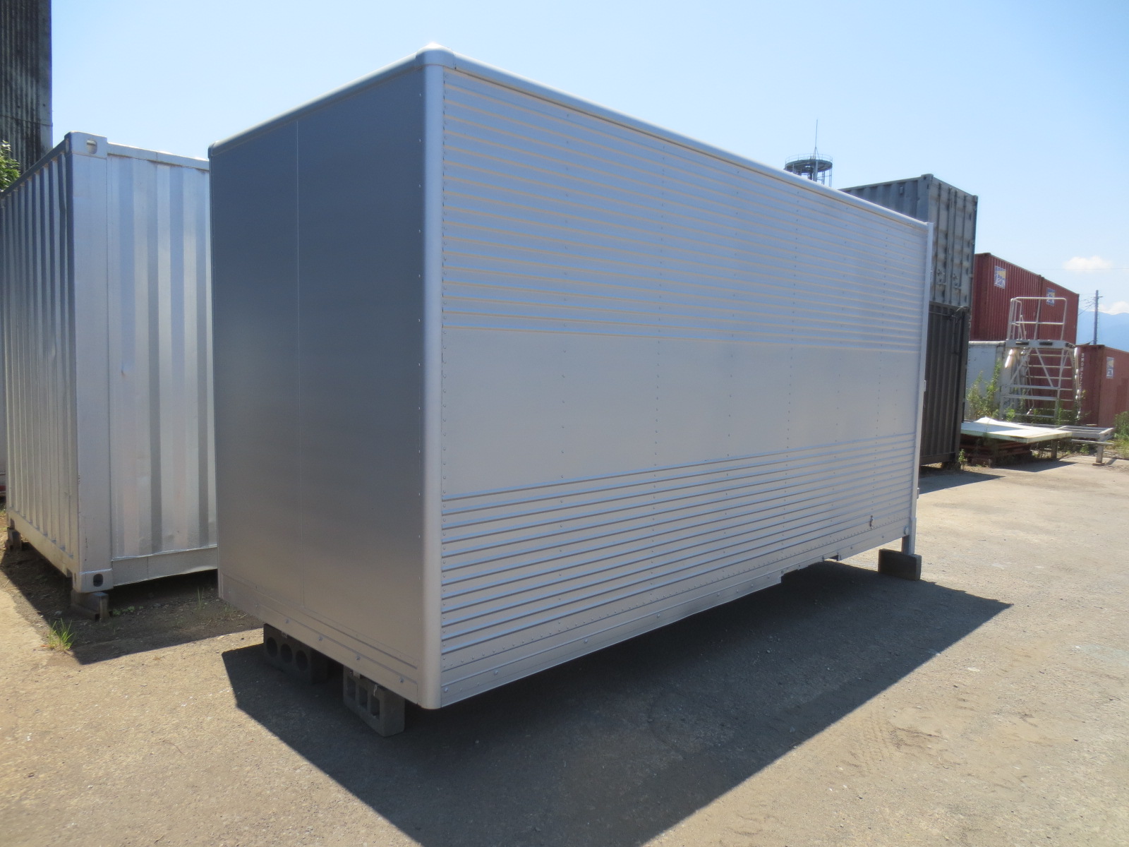 新品コンテナ ☆倉庫用☆収納スペース 20FT シャッター